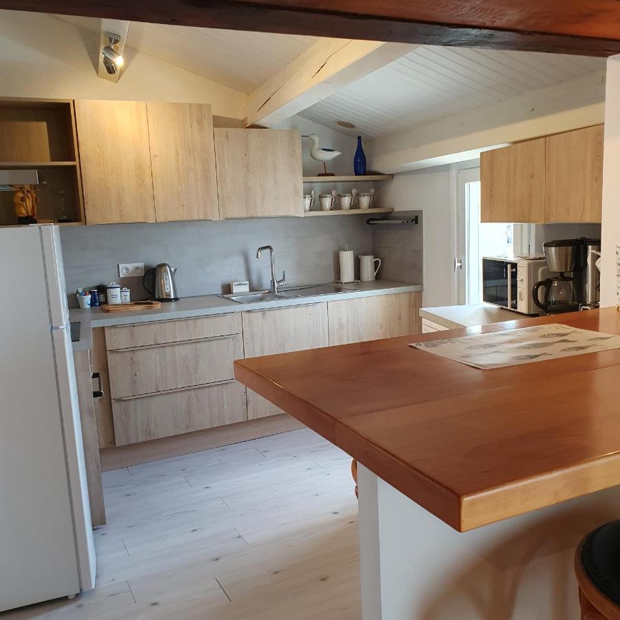 Apartamento Appart Sénac La Flotte Exterior foto